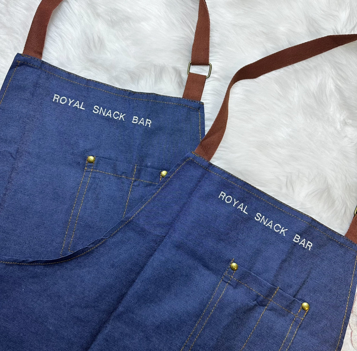 EMBROIDERED APRON | LOGO